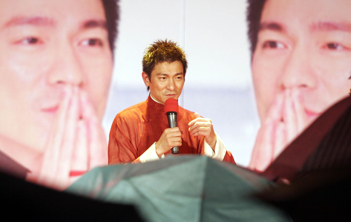 写一首歌刘德华风格的 讲爱情的