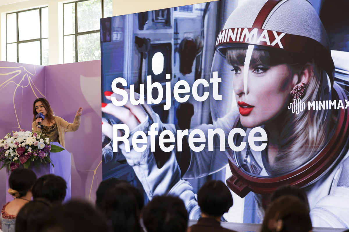 我要ai作画给我一些人物动作环境光源相机关键词并用英文发给我