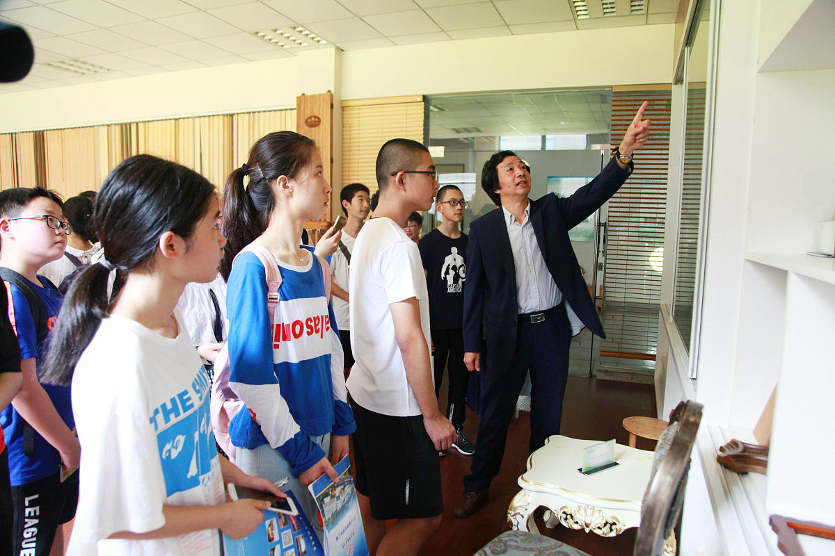 2023年甘肃男生上幼师学校学什么好