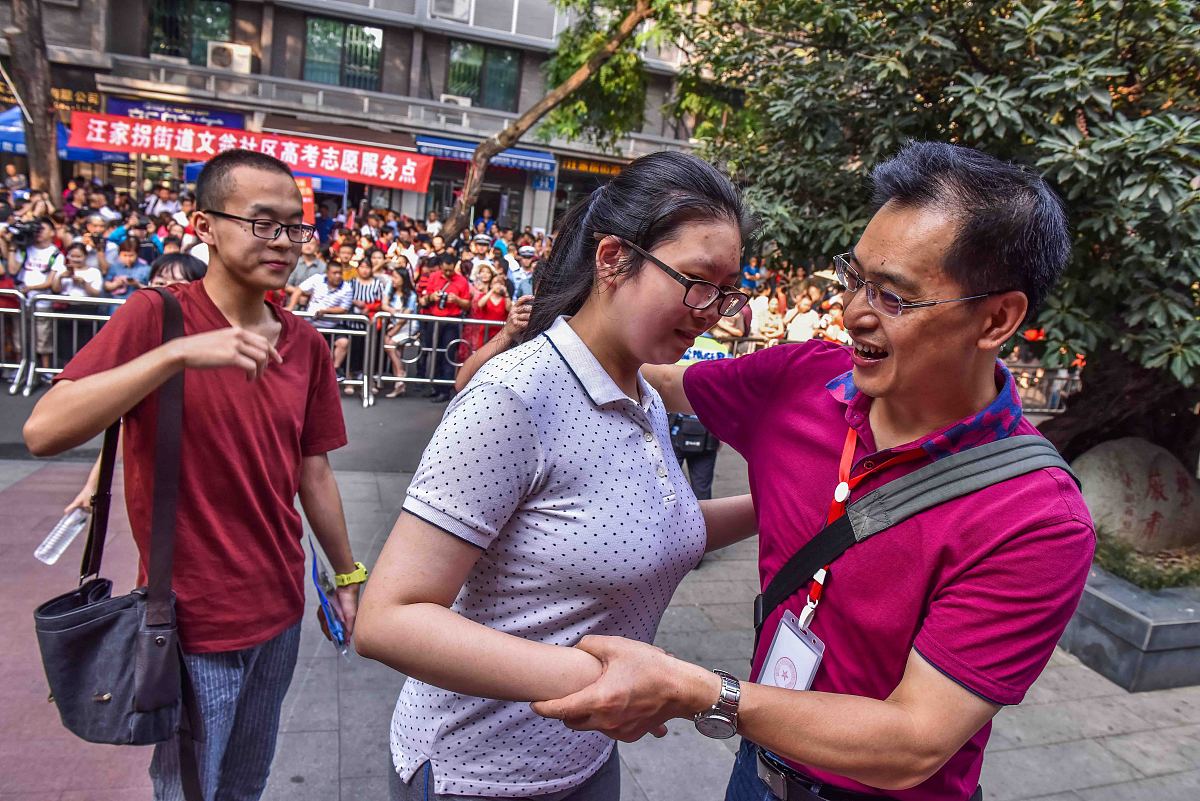 2018成都石室天府中学录取分数_外地招生