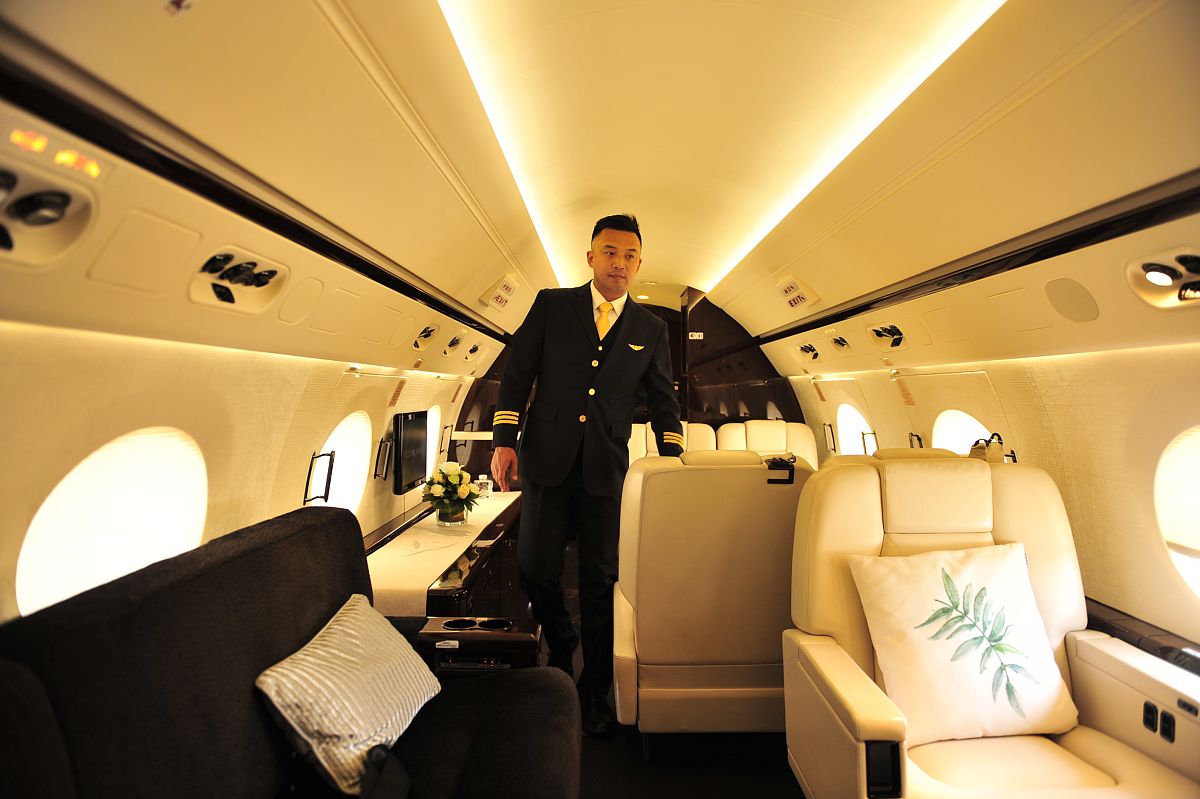 经验丰富的副驾驶申请机长职位：优势阐述