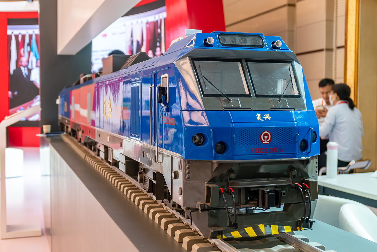 成都铁路工程学院：出色与不足的辩证分析