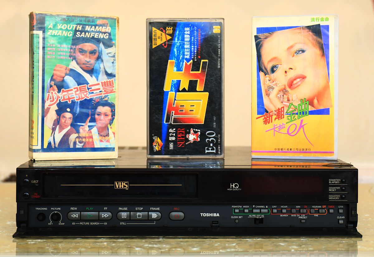 日本天琴cd一Rw900SL刻录机如何刻录光碟