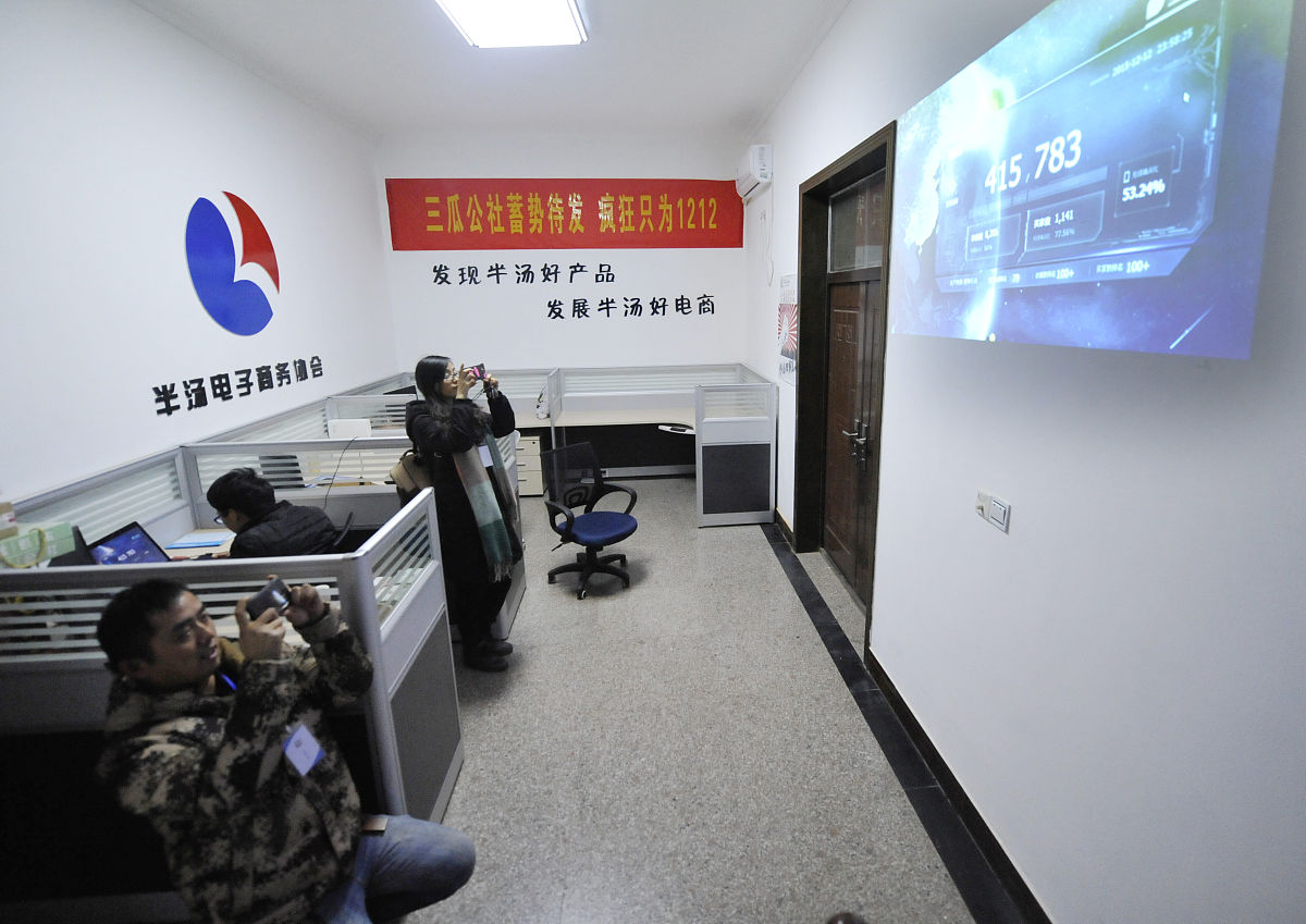 你的角色是西安博雅信息咨询公司担任财务会计岗位人员，论述工作的内容和流程，不少于1000字，不能直接抄袭他人观点和概念。