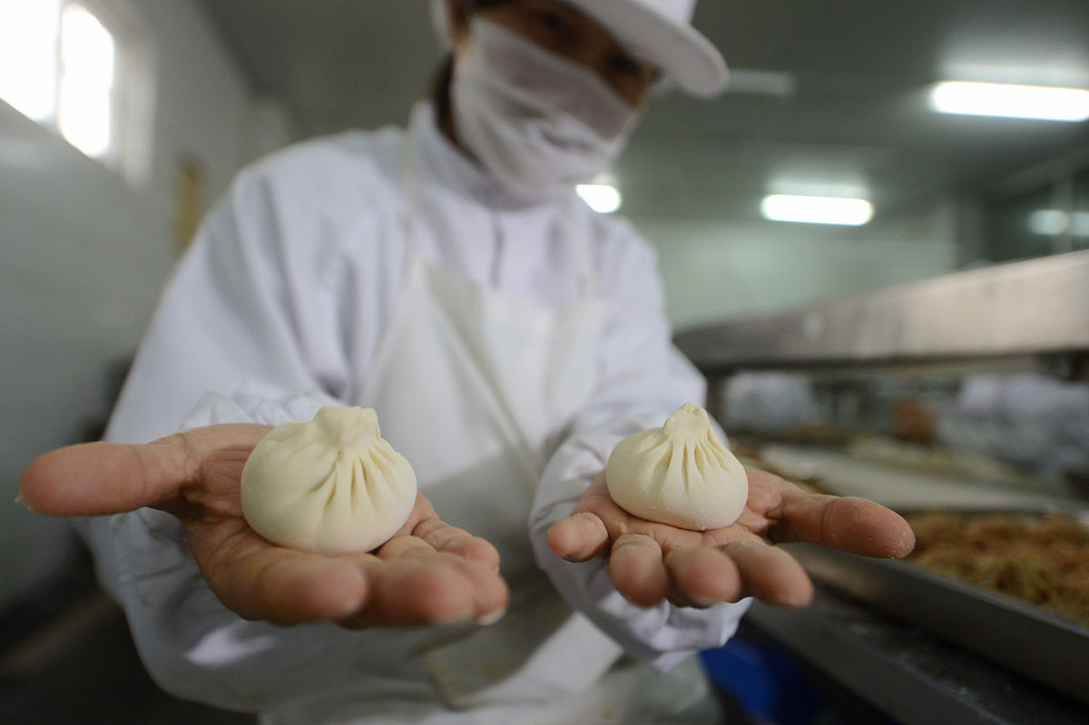 包子包法大揭秘：两种常见手法，教你轻松包出美味包子