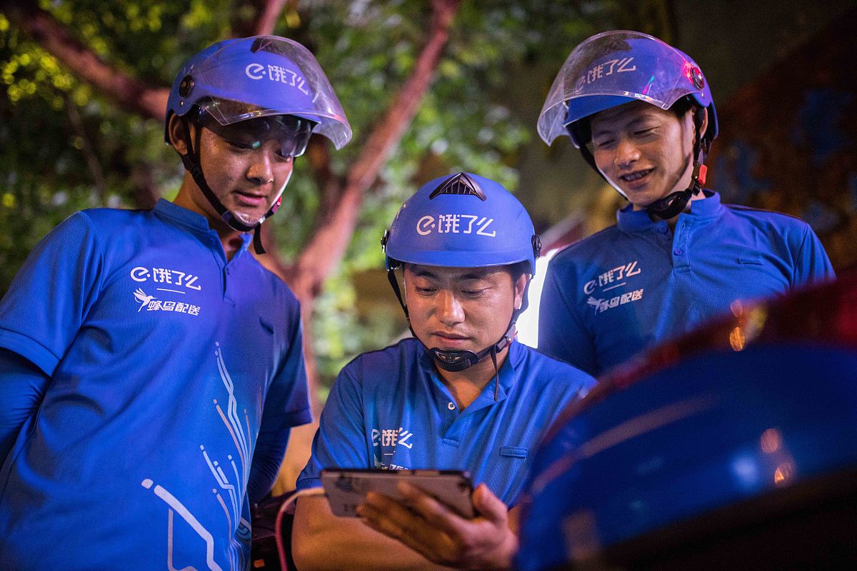 致敬坚守岗位的亚保电同事！