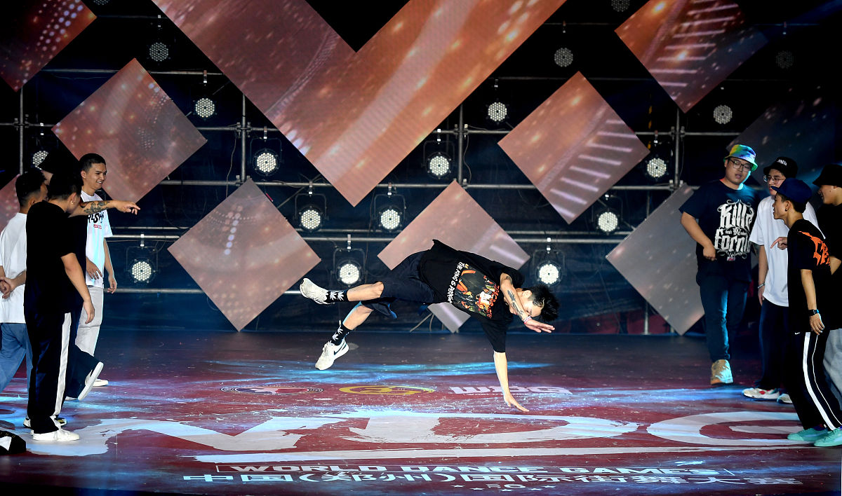 押韵炸裂！来听我的rap，感受音乐的力量