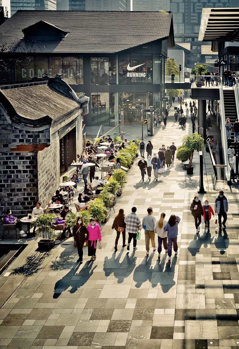 对城市市中心商业化历史街区的知名度在全区范围内路人采访记录