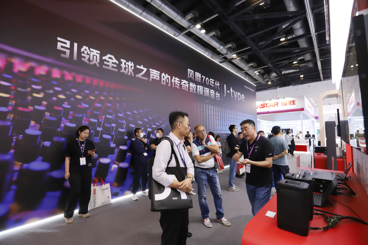 联想与阿里联手打造的AI产品：掀起科技浪潮，重塑未来生活