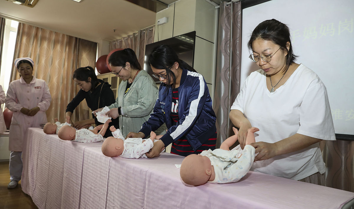 助产专科课程有哪些？用发散性