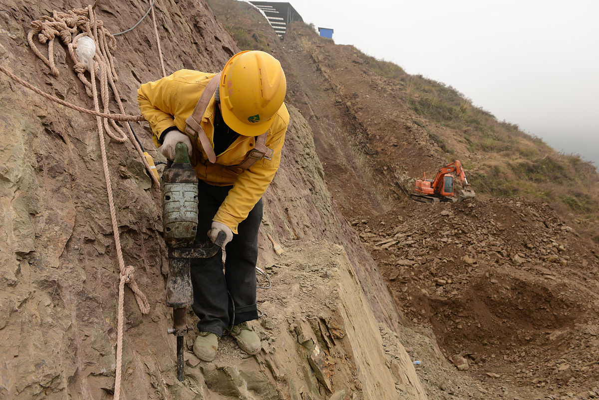 工程地质勘查专科就业前景好不好？