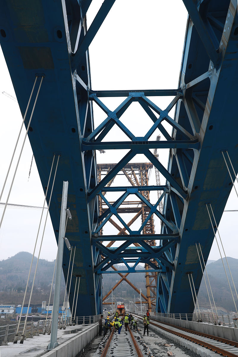 贵州铁路学校招生办联系方式：电话、邮箱、网站、地址