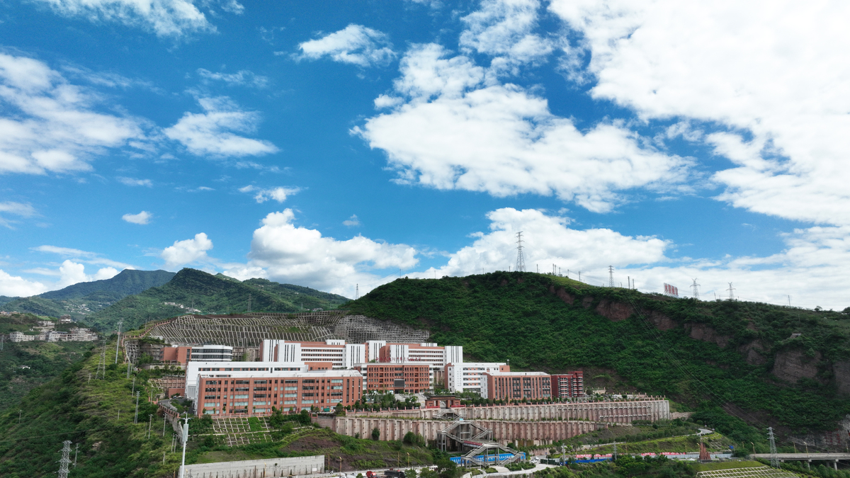 贵州2023你那中专有哪些学校