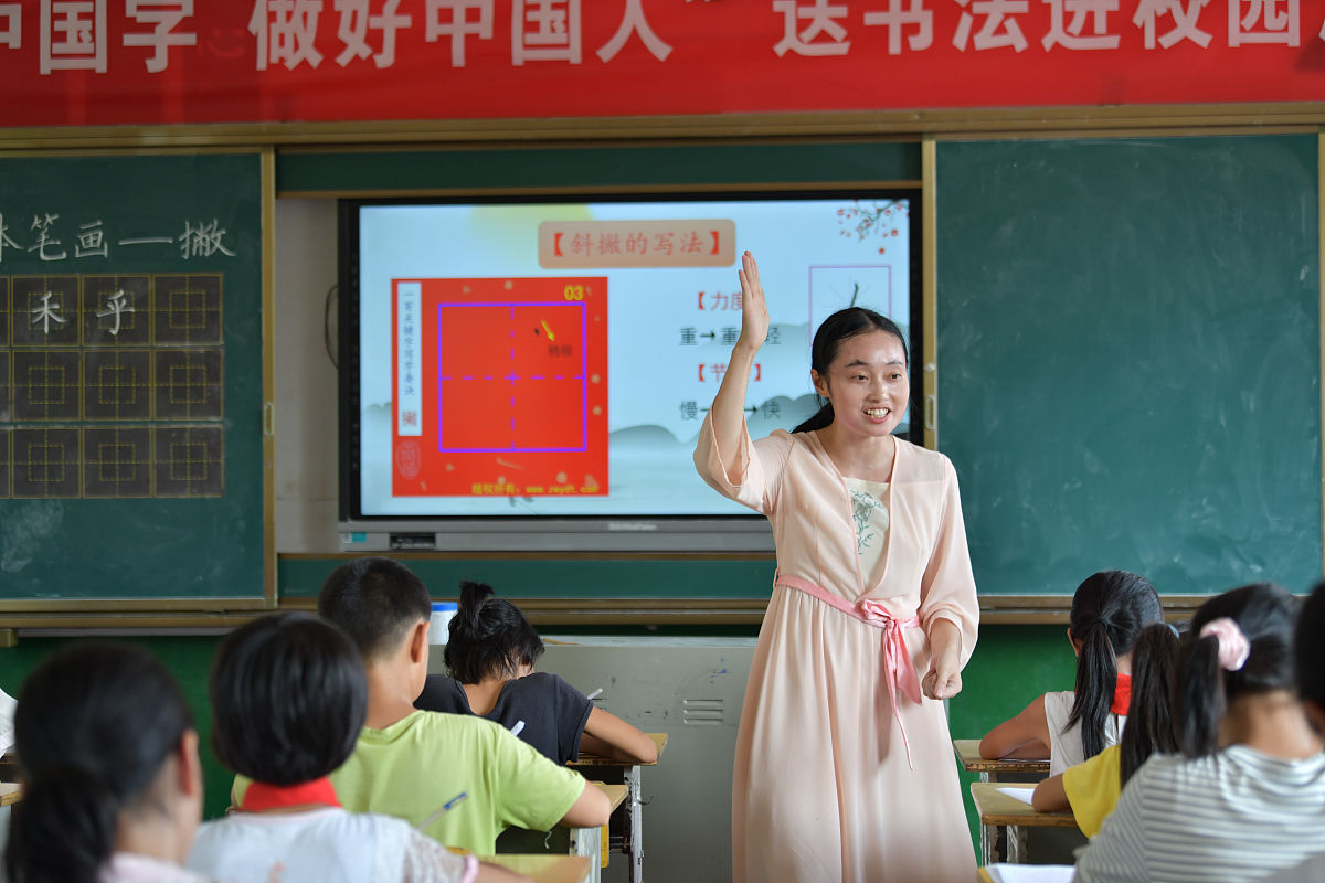 湖南有什么中专中职学校的计算机平面设计专业好