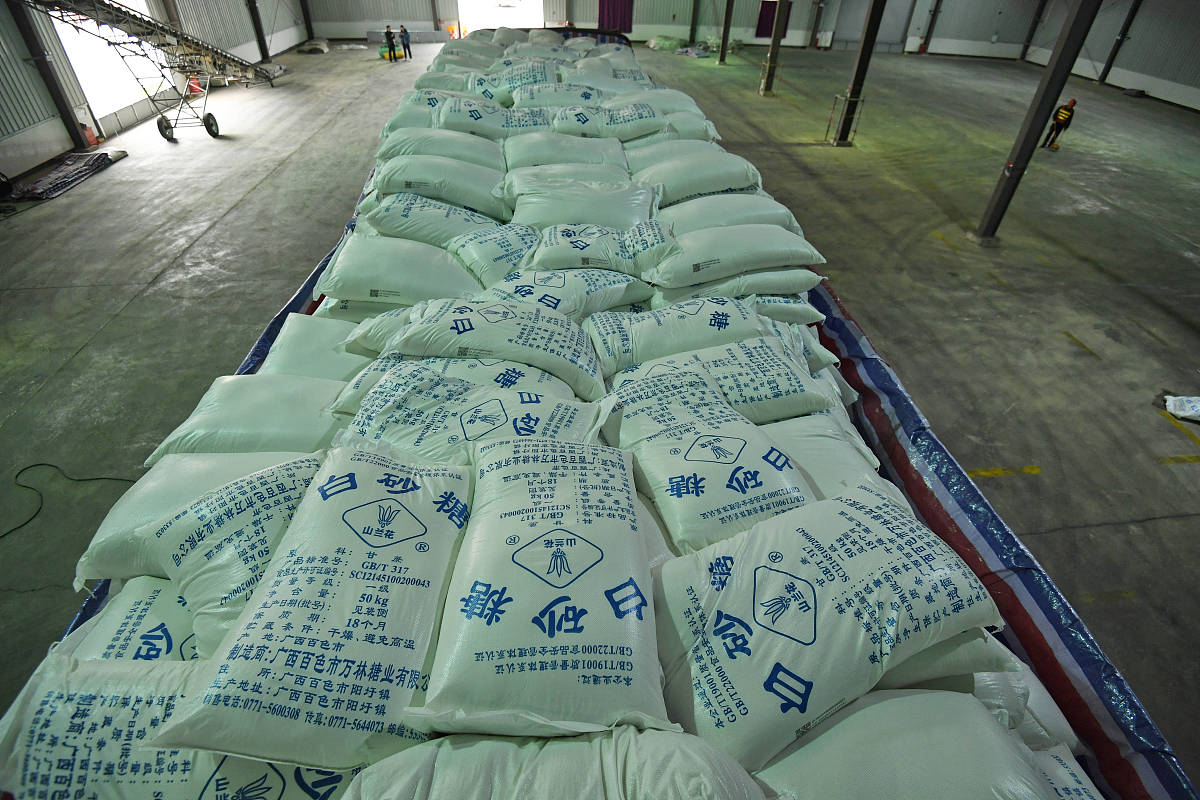 食品袋中干燥剂的主要成分是什么