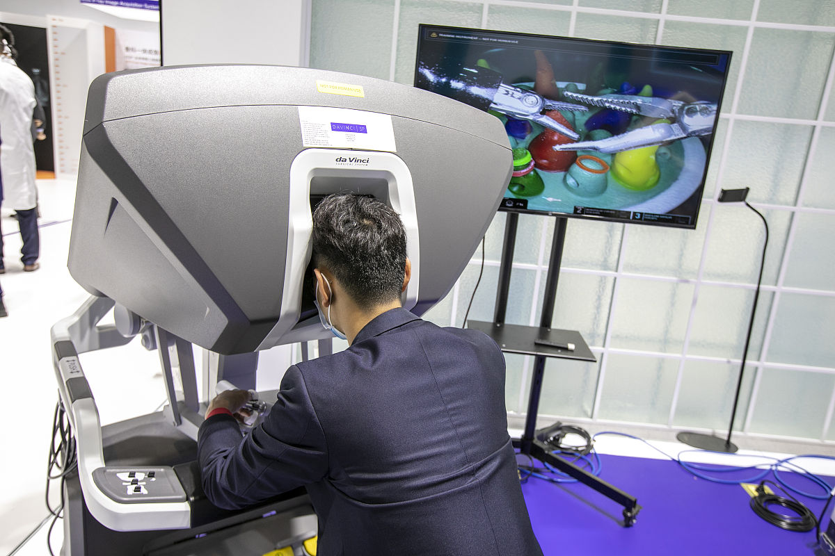 关于髋关节手术机器人毕业论文