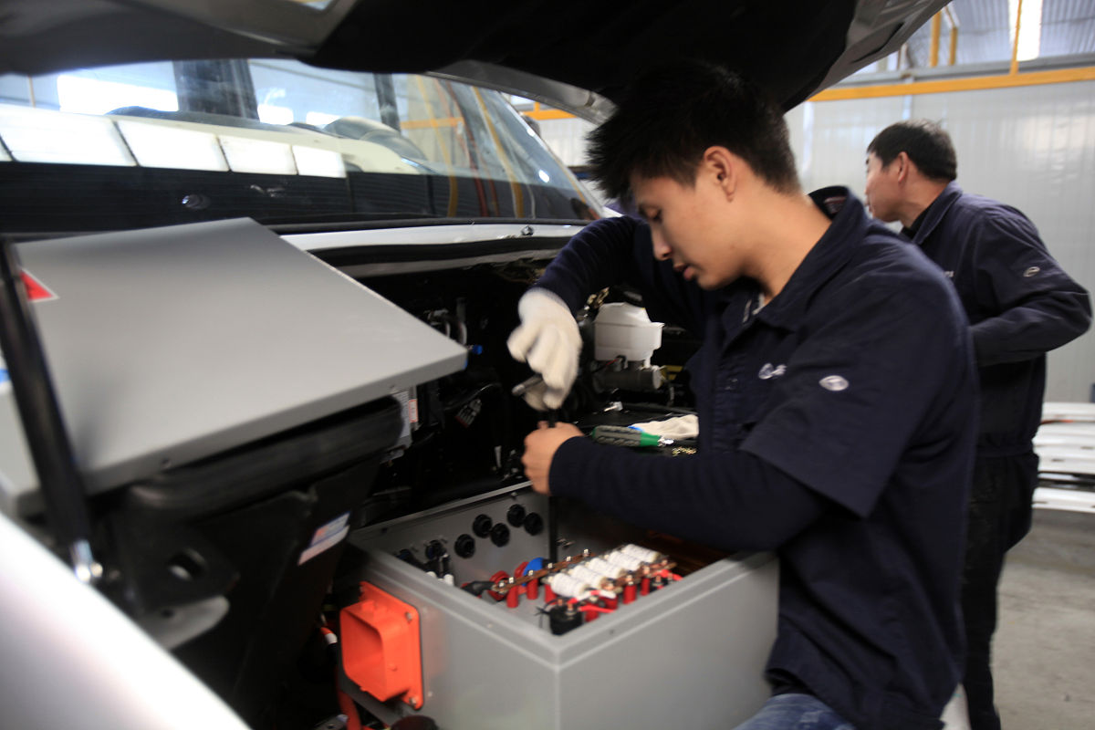 南京汽车技工学校：专业师资，培养汽车行业人才