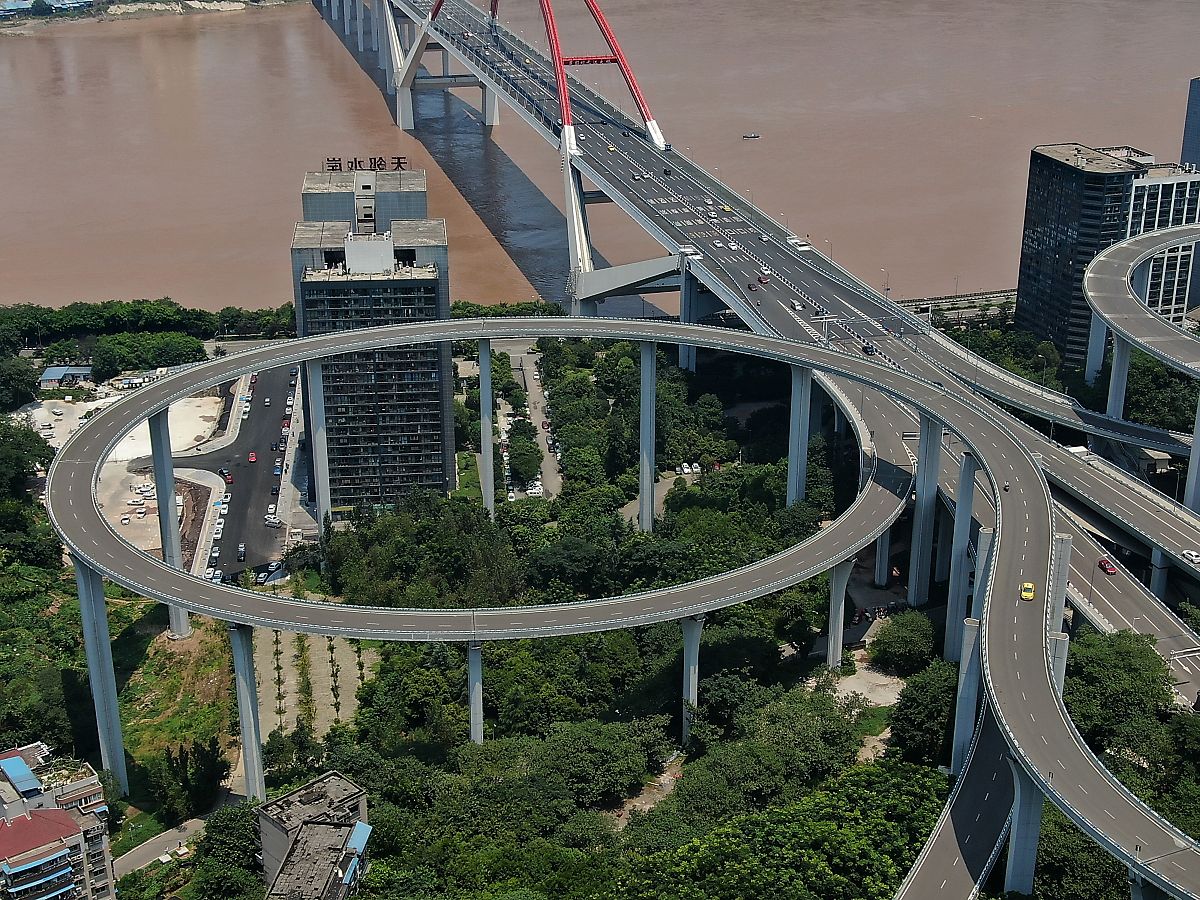 重庆道路与桥梁工程专业招生：中专+大专