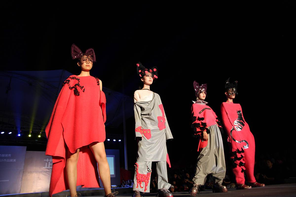 论文二稿阶段：结构、语言、格式和细节优化指南