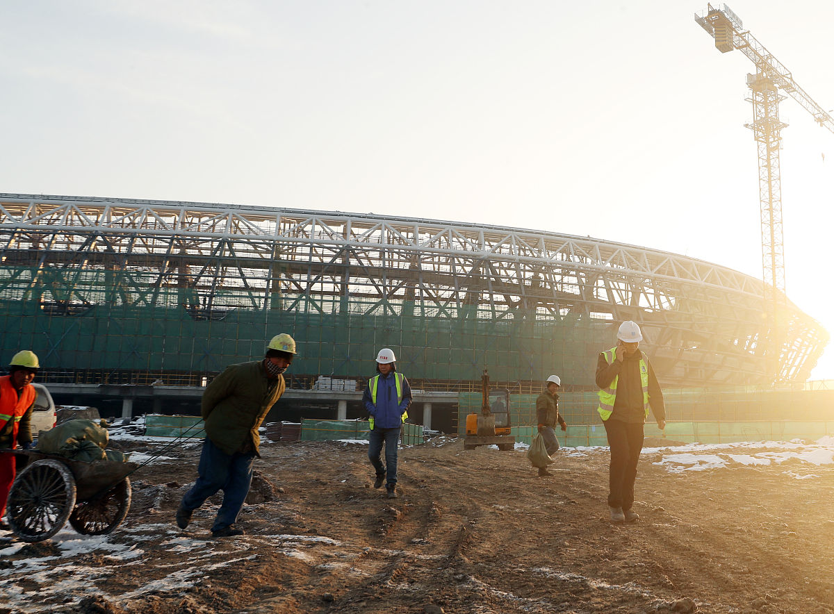 假设你是一位土木工程专业的在读学生请你写一篇去到综合体育馆建设认识实习的的实习日记对施工安全部分细分分析总结