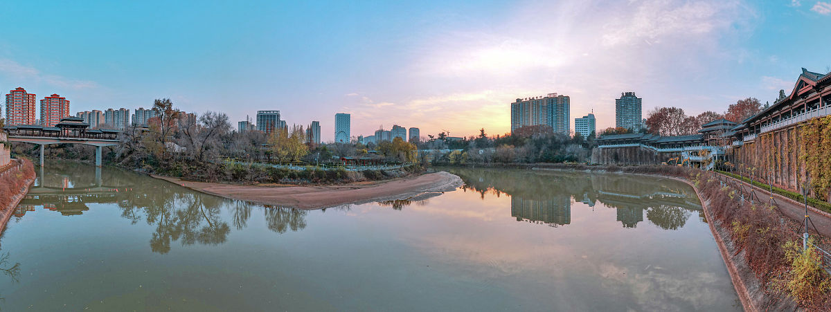 2021年12月12日,河南洛阳,东周王城遗址清晨风光.