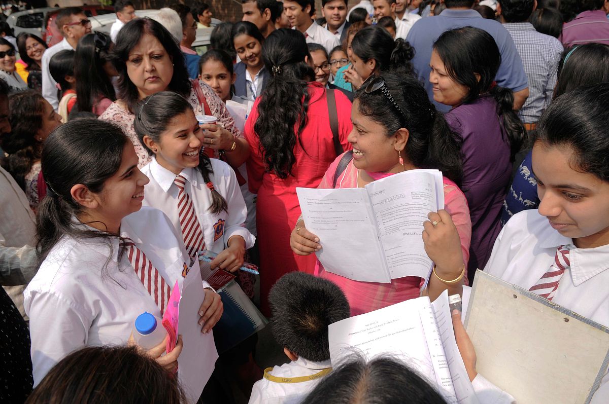 四川上中专学校：现状、问题与未来