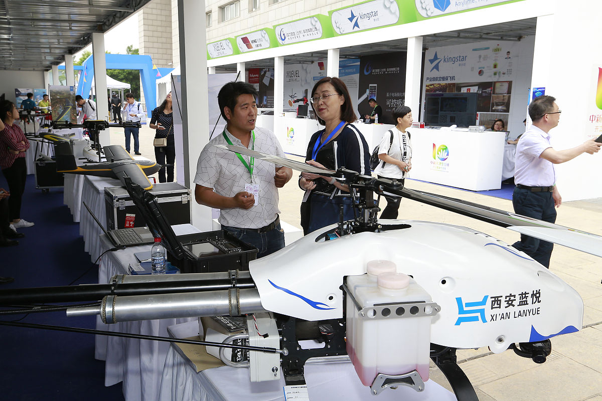 成都高中生读飞机维修专业怎么样