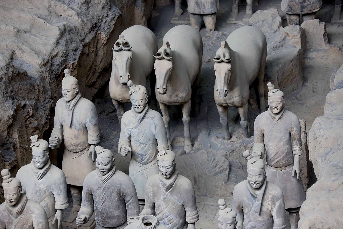 西安旅游攻略：景点、美食、文化、住宿全方位指南