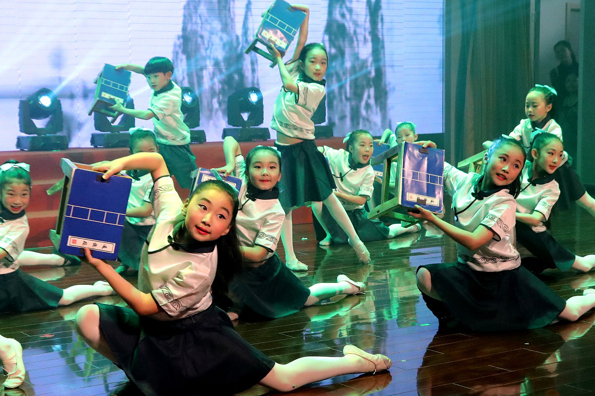 苏州旅游与财经高等职业技术学校表演艺术难学吗？找工作吗