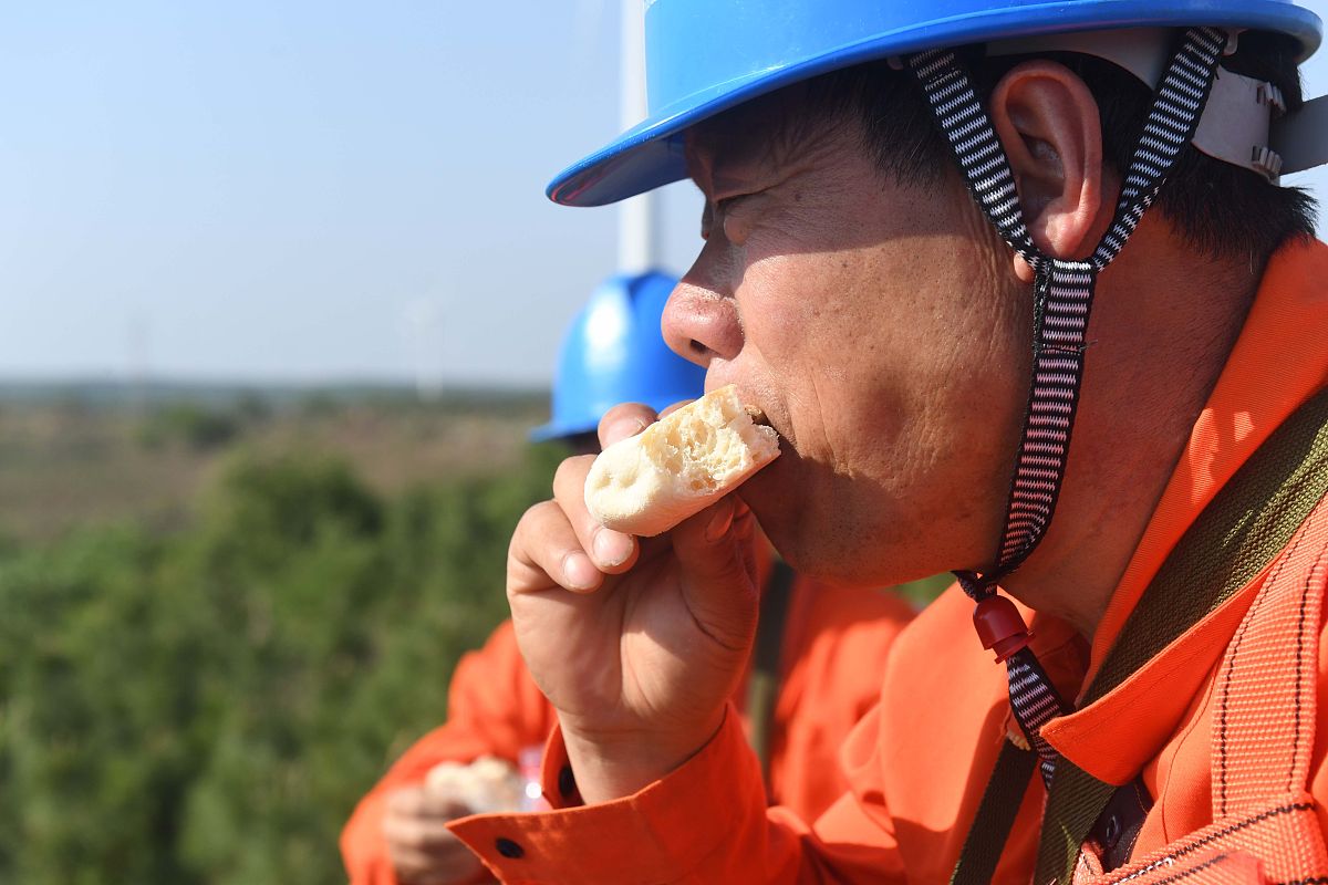 完善巡检单位考核机制：奖励、惩罚与工作督办