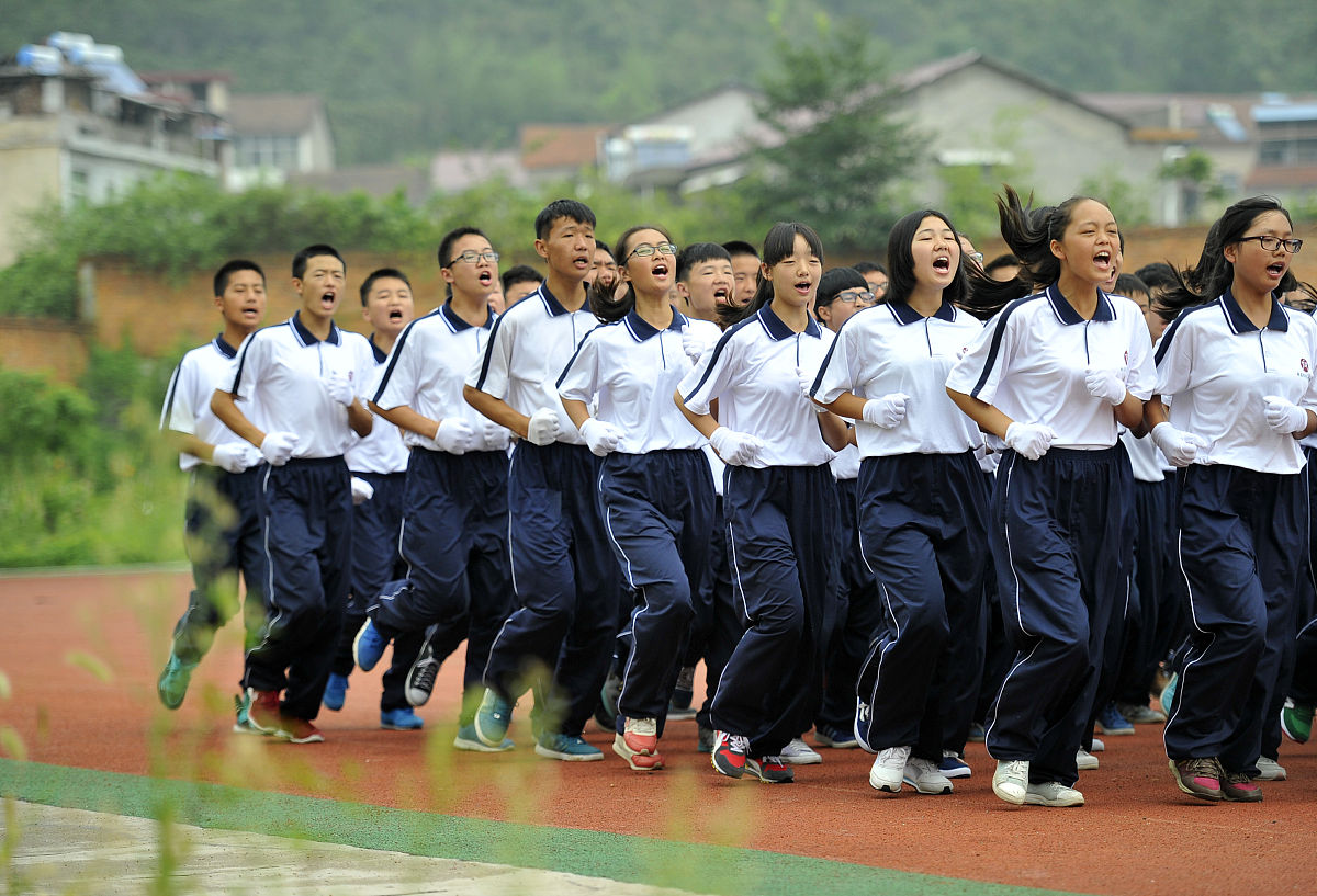 重庆市三峡水利电力学校航空服务专业怎么样