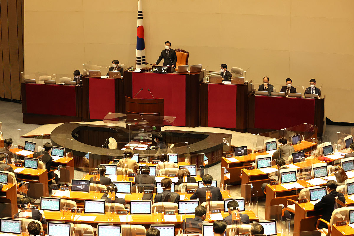 列席国权利：参与国际组织决策、发言、活动、获取信息和协商