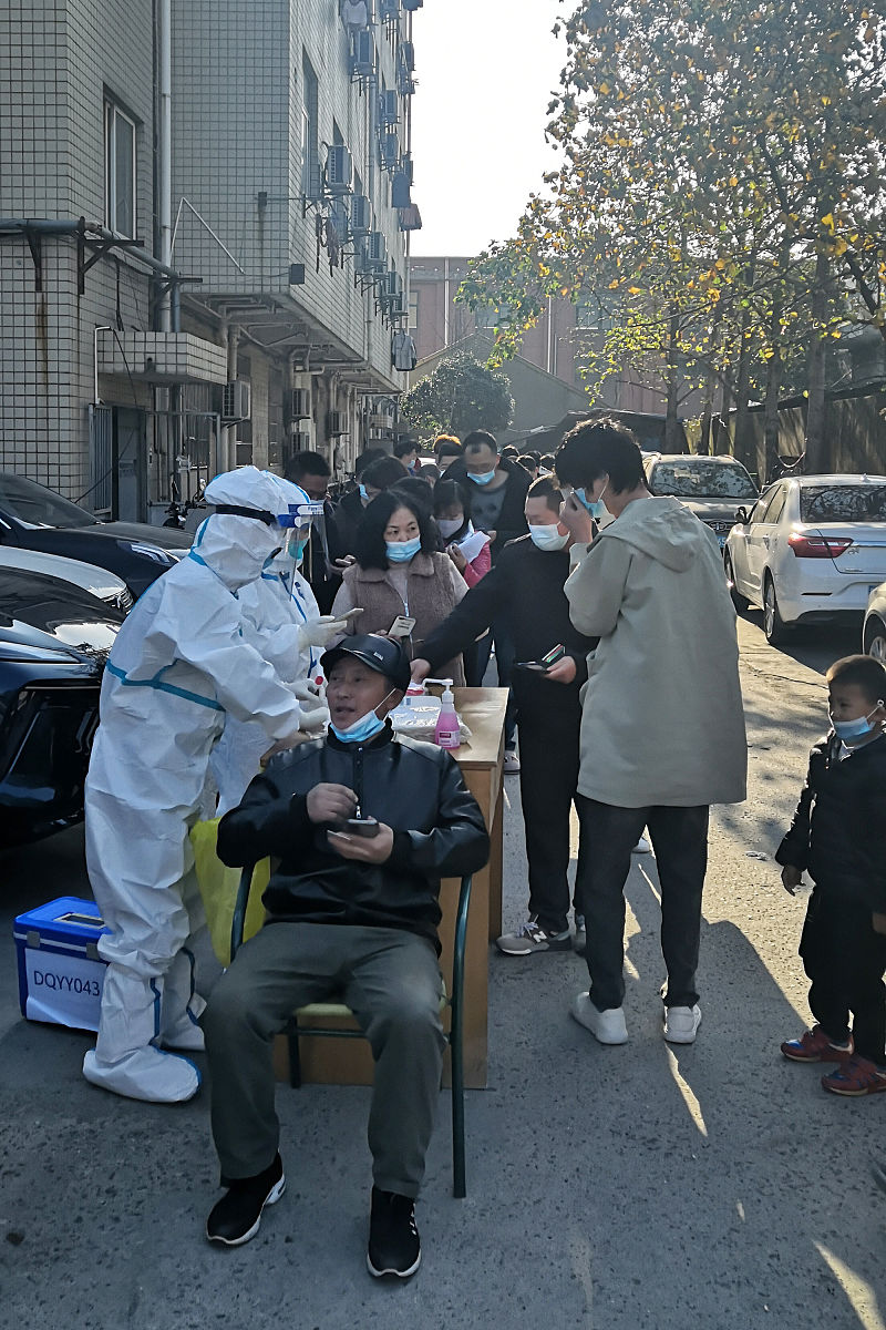 八月份疫情防控工作总结：严格管控、保障物资、宣传教育、协同合作