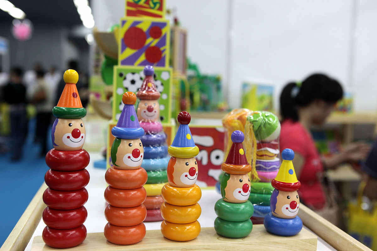 人教版小学英语教材分析论文2000字