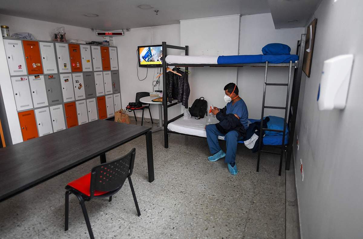 宁波黄泰技工学校2021年宿舍条件：安全舒适，设施齐全