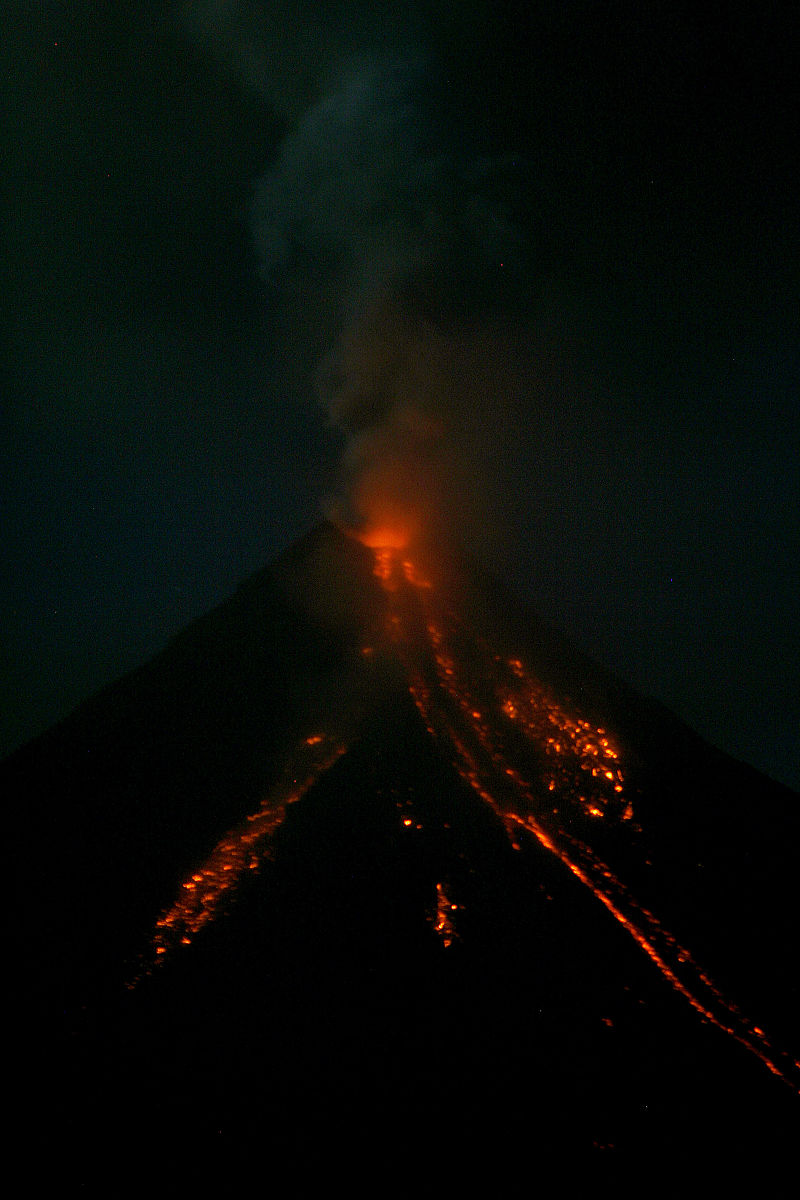 板块构造与火山形成：深度解析火山成因