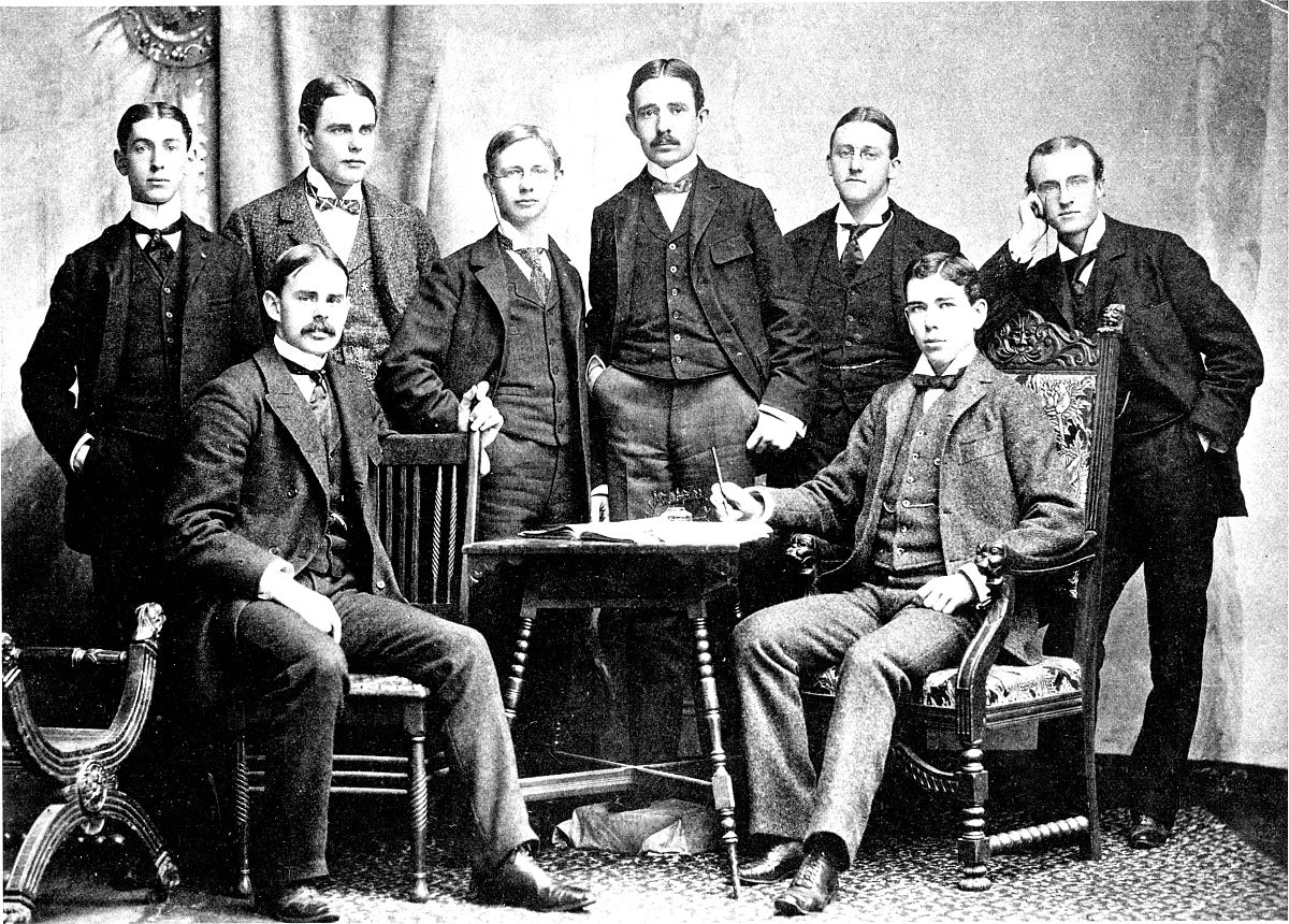 垄断组织的主要形式有以下的哪些：A卡特尔 B托拉斯 C辛迪加 D康采恩