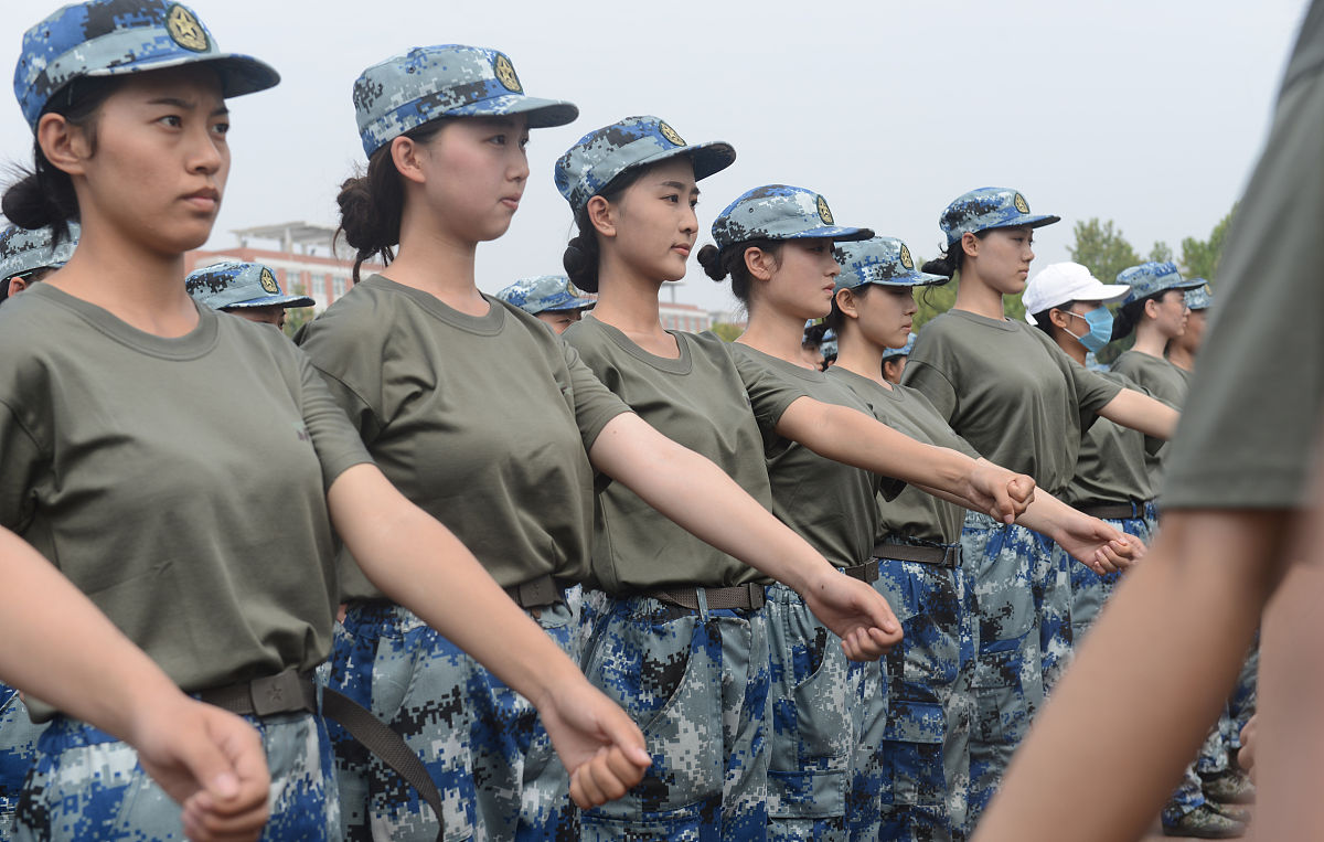 昆明航空学校报名费用及推荐：哪个学校航空专业更适合你？