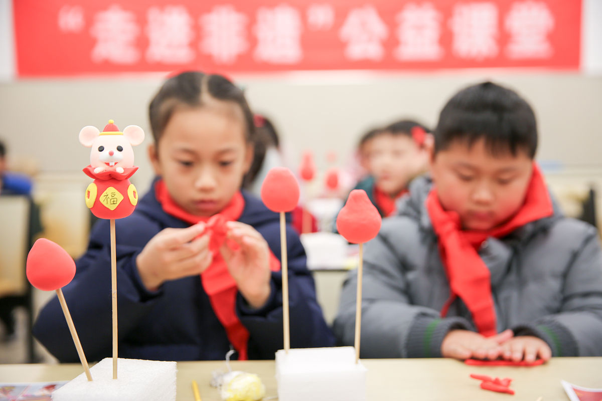 小说中描写面塑学习过程：从入门到精通的挑战与成长