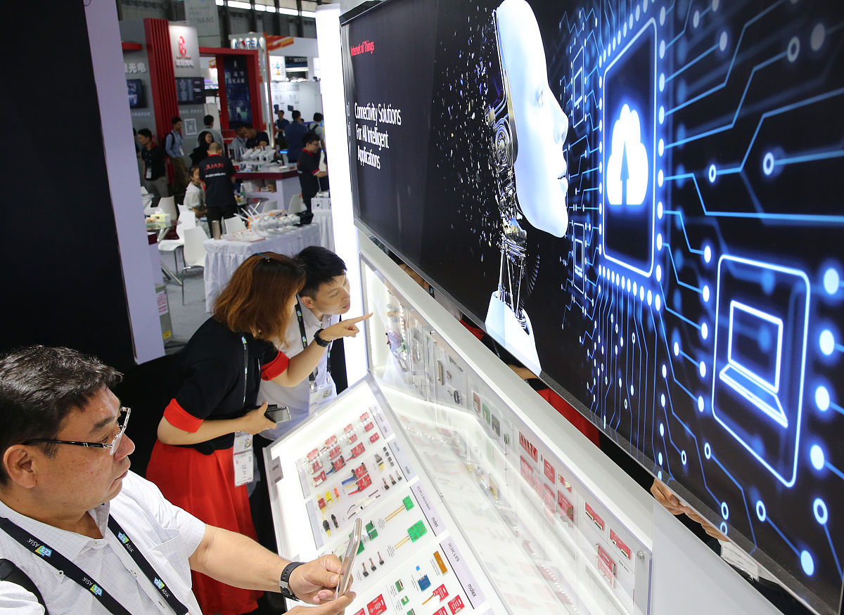 麻烦给我起50个科幻的公司名字。要求必须有纳威 科技 二词。