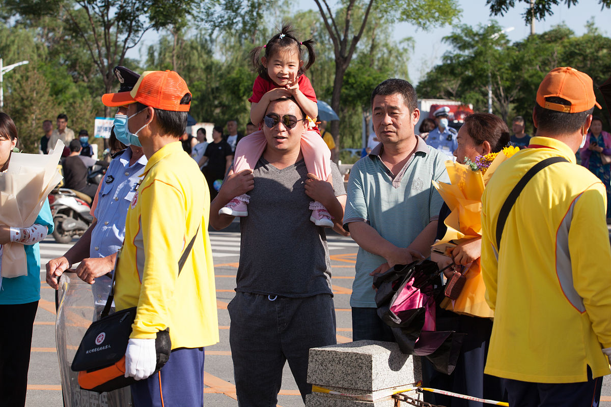 蓝山县中小学生暑期防暑指南：高温天气注意事项