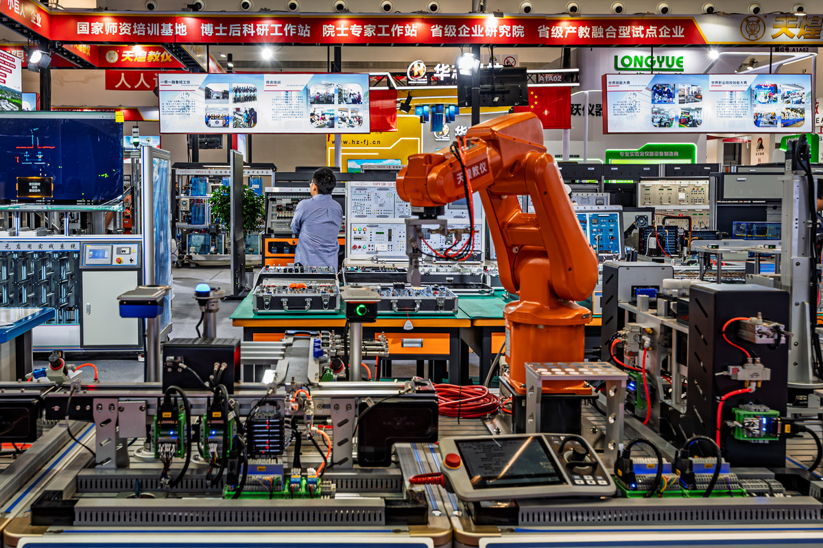 智能化生产:提升效率、降低成本的未来制造趋势 智能化生产:提升效率、降低成本的未来制造趋势