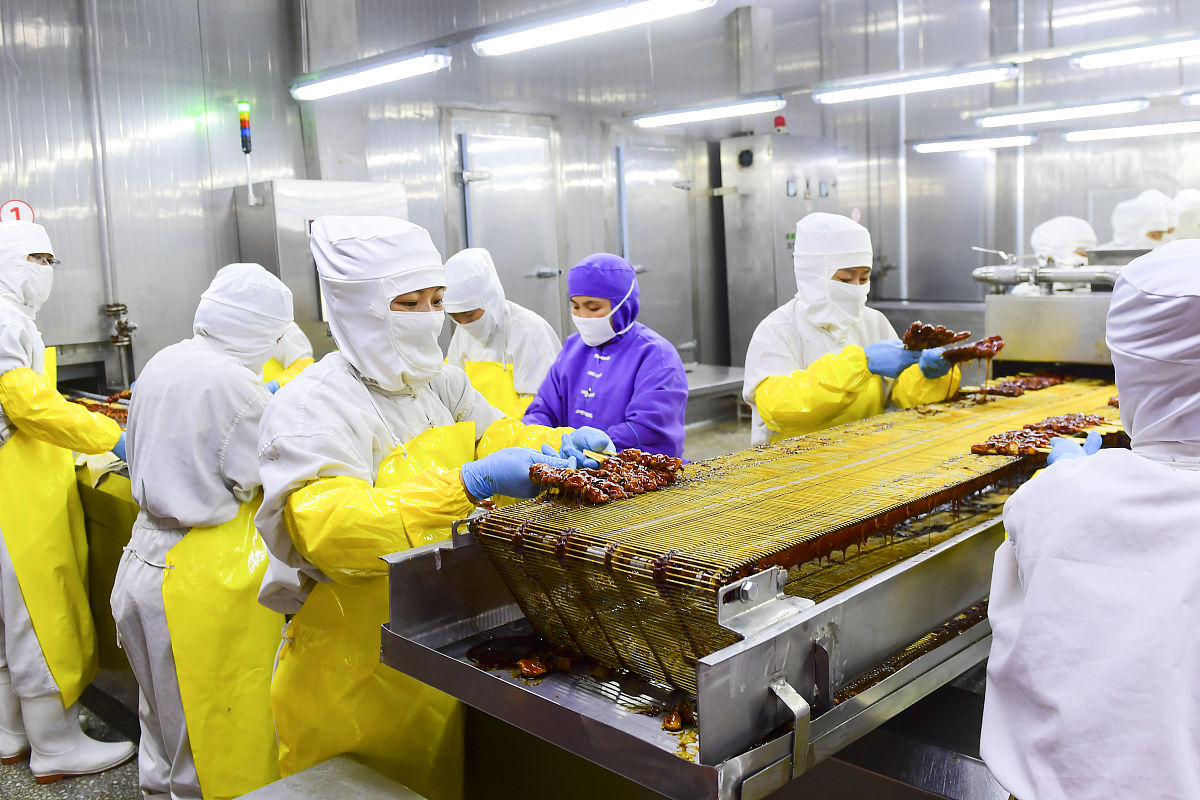 贵州“金果兴农”项目成功研发枇杷次果浓缩汁加工设备 助力农民增收