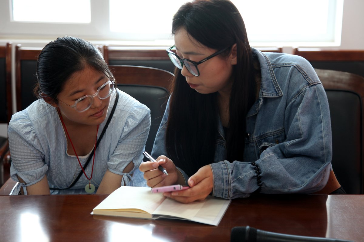 作为大学班主任我积极做好了学生心理辅导