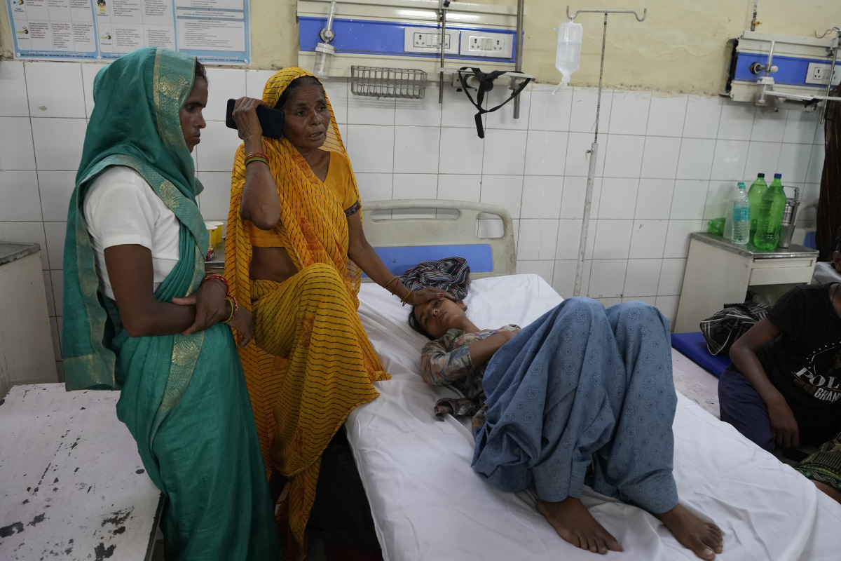 印度男子为求子生吞小鸡窒息而亡 愚昧行为引发悲剧