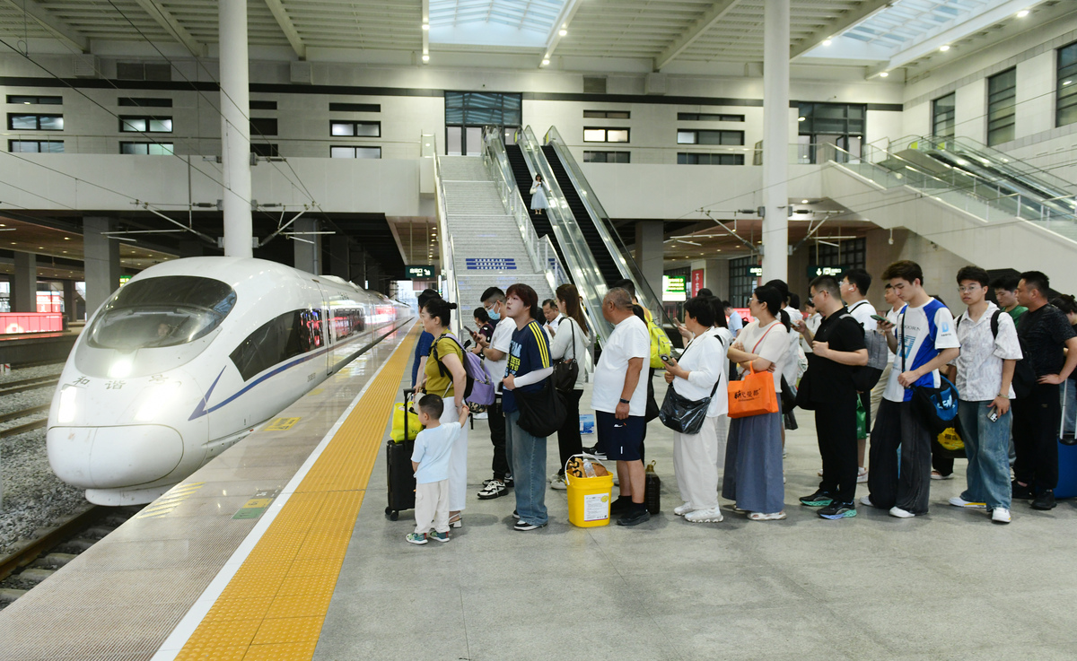成都高铁学校：广阔的就业方向，成就高铁梦想