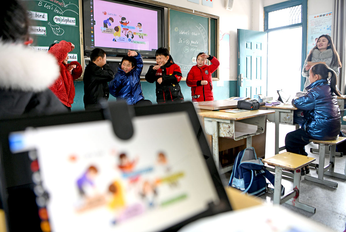 荆州美术绘画学校商务英语要满足什么条件