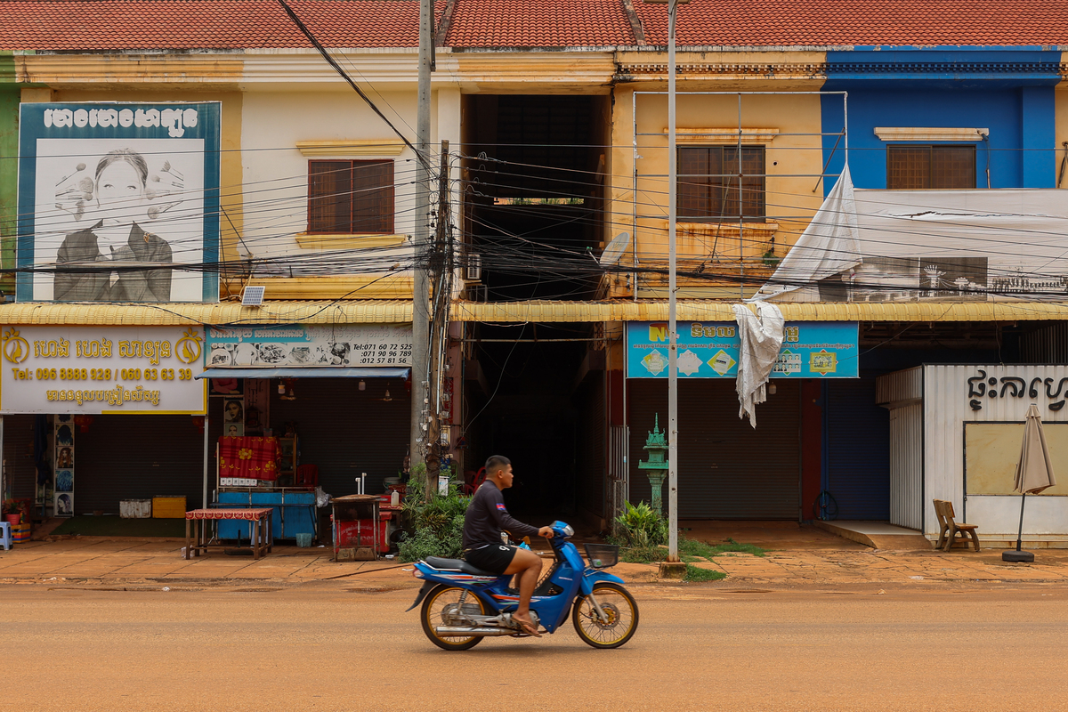 西港真相：少壮不努力，西港做兄弟？ 揭秘西港生活真相！