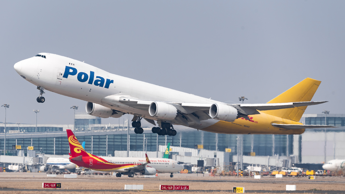 Air waybill English versionShipper’s Name and Address shipper’s Account NumberNOT NEGOTIABLEAir WaybillIssued byConsignee’s Name and AddressConsignee’s Account NumberIt is agreed that the goods descri