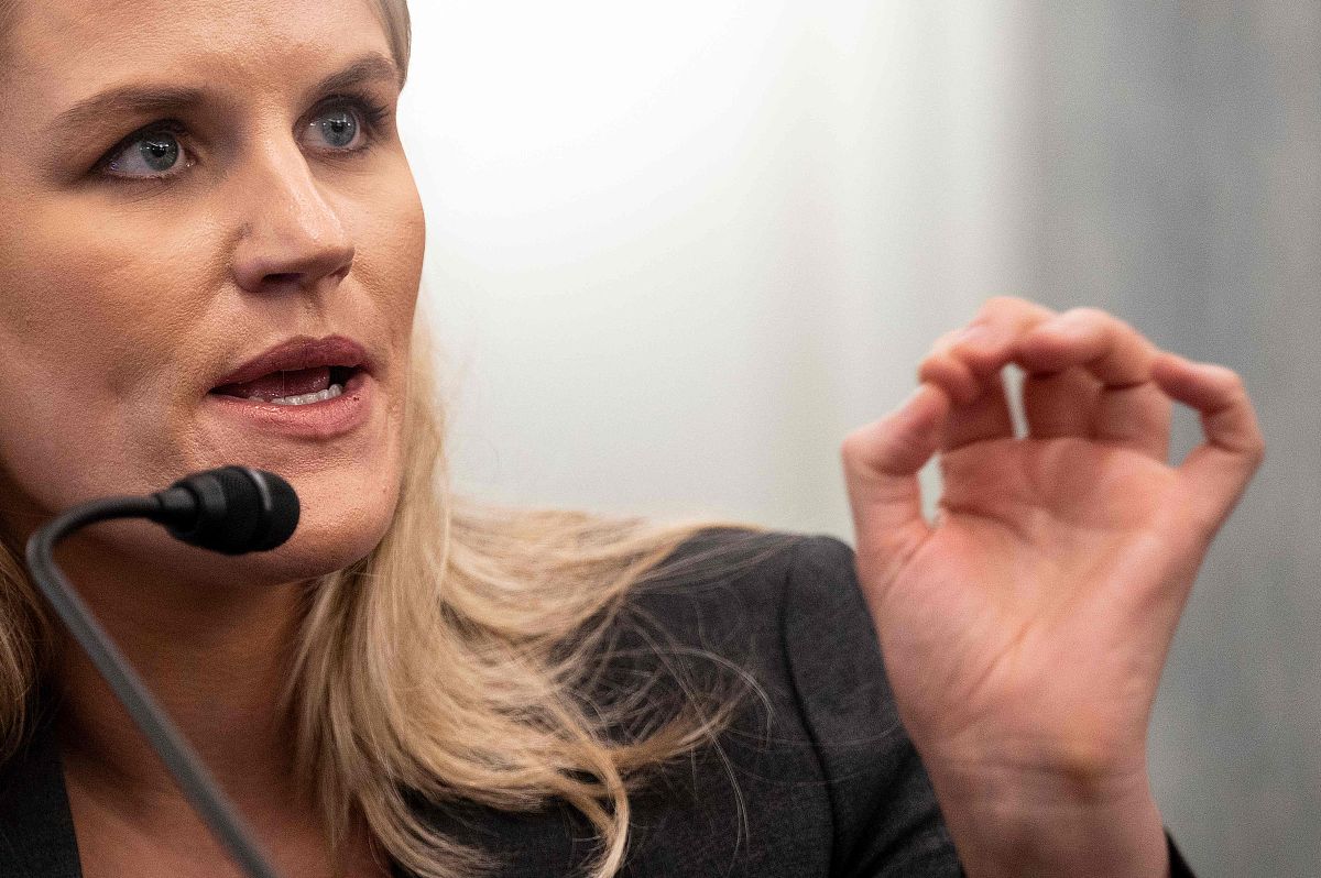 请你写5个短视频说真话类型的标题文案例如：3年未见我爸爸给我买了一只烤鸭请你写5个短视频特写镜头类型的标题文案例如：150-165女生怎样变高挑请你写5个短视频变变变类型的标题文案例如：扁头型三部变成高盘发请你写5个短视频名人型的标题文案例如：治愈出门找不到钥匙的你大雪天吃热腾腾的羊肉汤真香！请你写5个短视频居高望远标题类型的文案例如：美丽人生从这3分钟面膜开始请你写5个短视频威胁标题类型的文案例